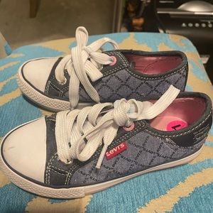 Toddler girl’s shoes- Levi- Denim Material- Size 11